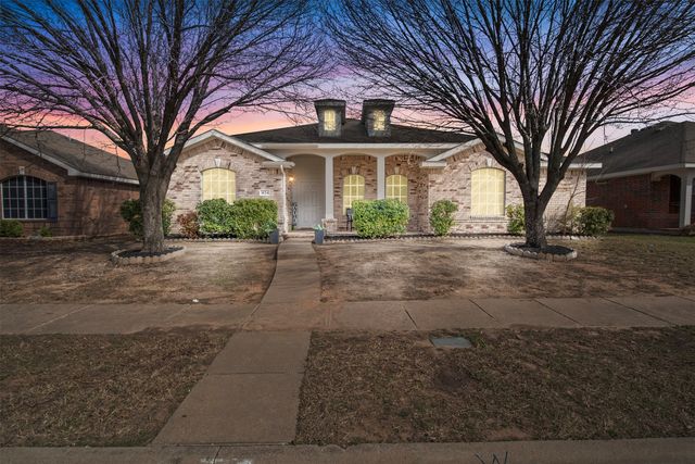 1624 Ambercrest Dr, Lancaster, TX 75146