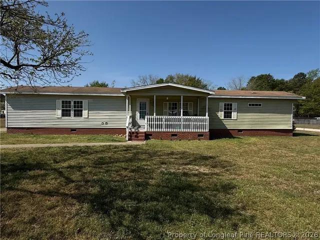 1395 Split Rail Dr, Parkton, NC 28371