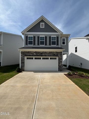 293 Beachcomber Dr, Lillington, NC 27546