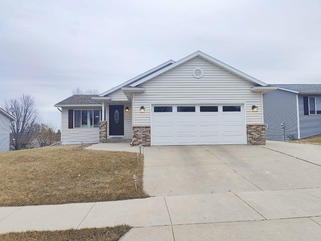 5394 Kingston Pl NW, Rochester, MN 55901