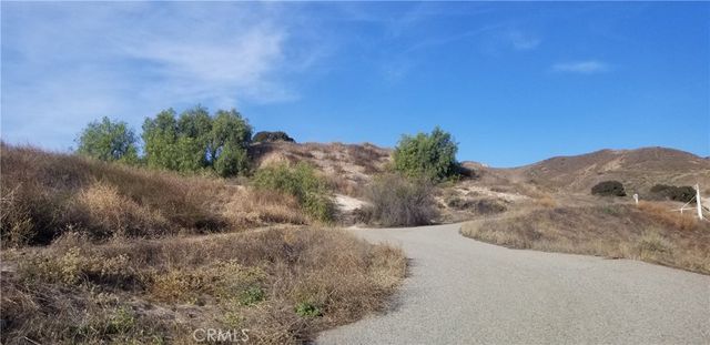 27 Chivo Canyon Rd   #20, Simi Valley, CA 93063