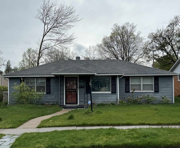 2175 Inglewood Pl, South Bend, IN 46616