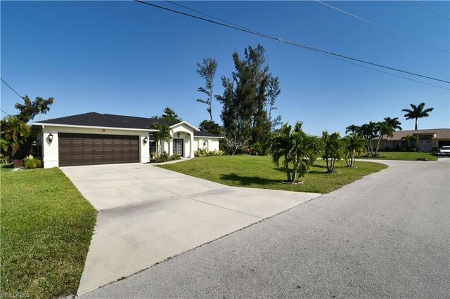 1421 SW 2nd Ave, Cape Coral, FL 33991