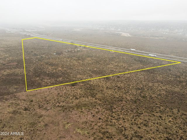 33287 W  Interstate Highway 40 Frontage Rd, Chambers, AZ 86502