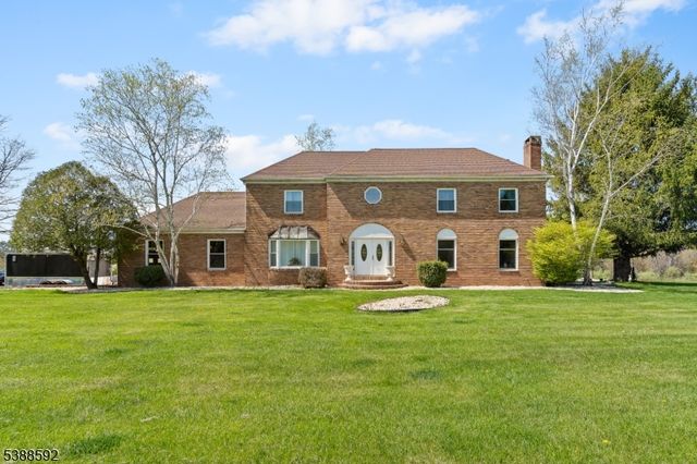 581 Montgomery Rd, Hillsborough, NJ 08844