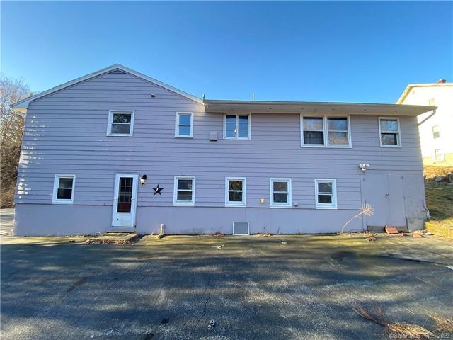 51 Old Colchester Rd, Quaker Hill, CT 06375