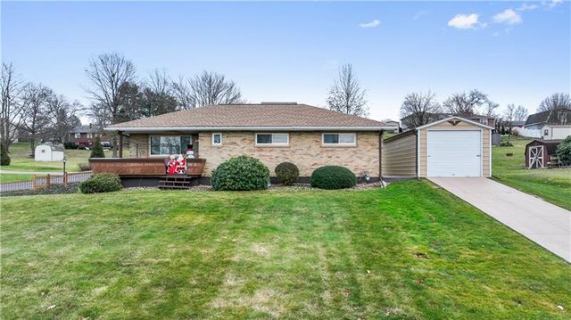 216 Woods Dr, New Brighton, PA 15066