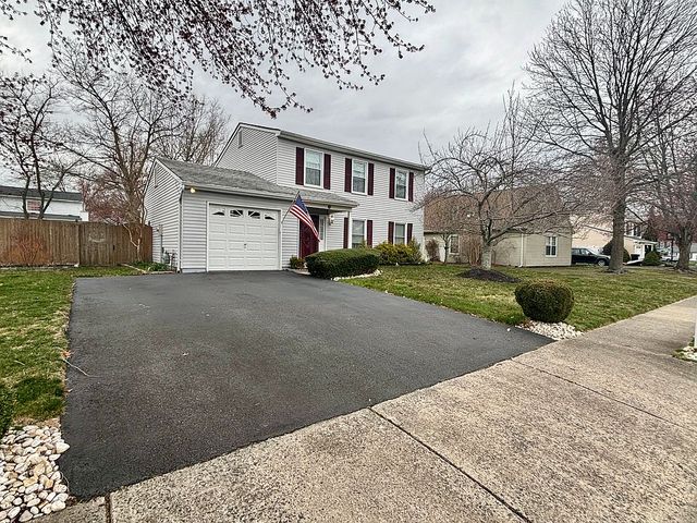 35 Winsted Dr, Howell, NJ 07731