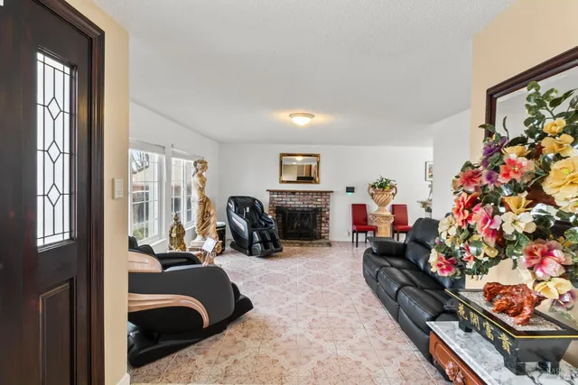 160 Bristol Drive, Vacaville, CA 95687