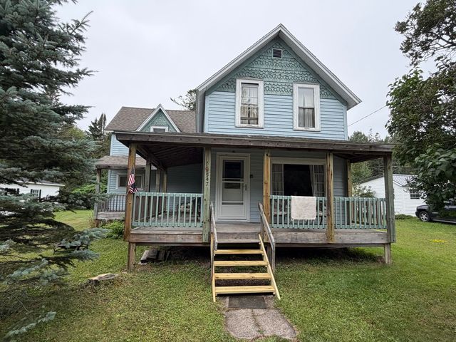 547 Division St, De Tour Village, MI 49725