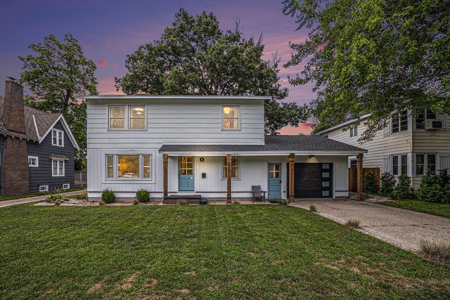 525 E  Savidge St, Spring Lake, MI 49456