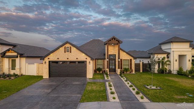 8022 N  49th Ln, McAllen, TX 78504