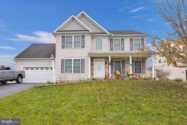 45 Centre Ct, Red Lion, PA 17356