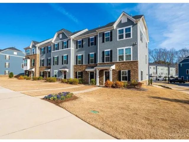 10716 Overlook Mountain Dr, Charlotte, NC 28216