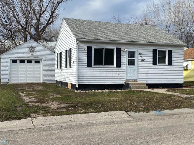 104 W  2nd Ave S, Ada, MN 56510