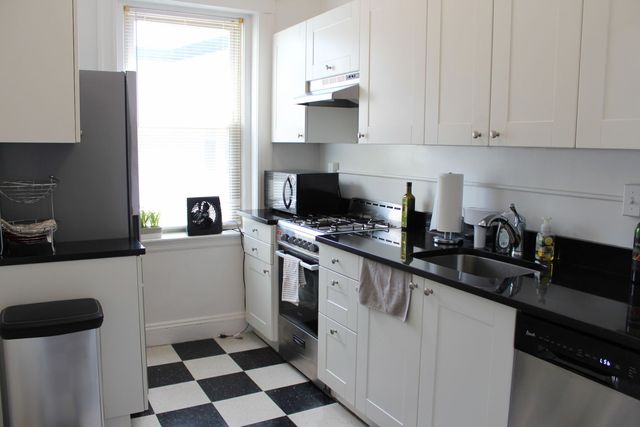 118 Brainerd Rd #3B, Allston, MA 02134