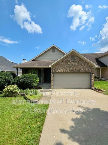 3253 Royal Troon Rd, Lexington, KY 40509