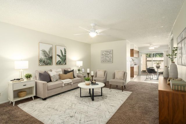 4849 N  7th St #F, Fresno, CA 93726