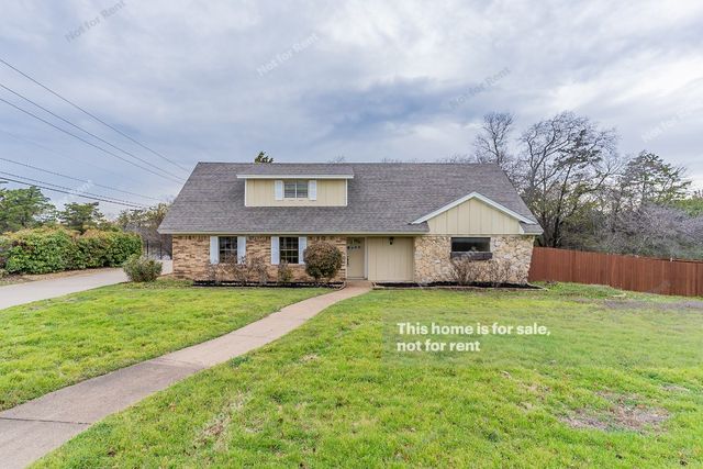 901 Trail Ridge Dr, Desoto, TX 75115