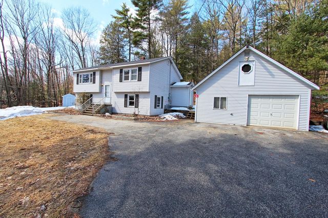 10 Harlow Hill Rd, Turner, ME 04282