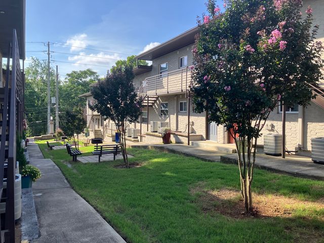 949 Fortwood St #106, Chattanooga, TN 37403