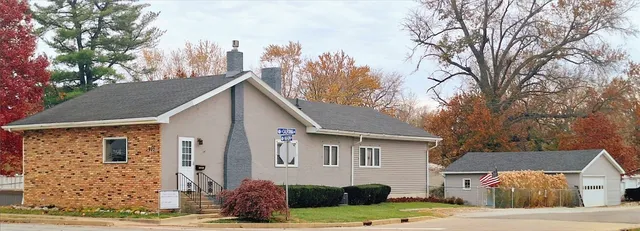 2902 E  Main St, Danville, IL 61832