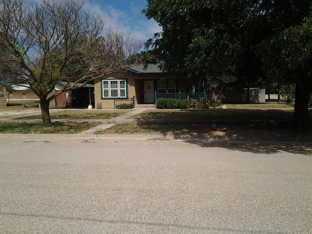500 8th St, Odonnell, TX 79351