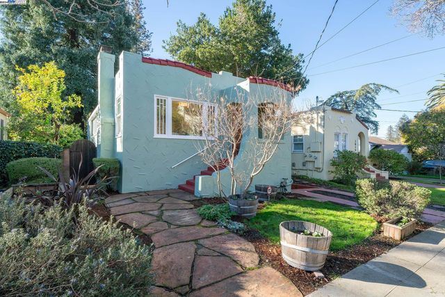 3822 Whittle Ave, Oakland, CA 94602