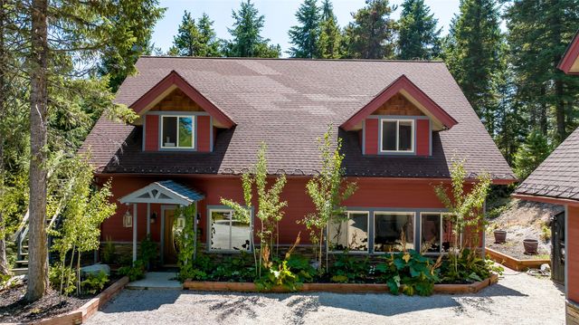 707 Twin Lakes Rd, Whitefish, MT 59937