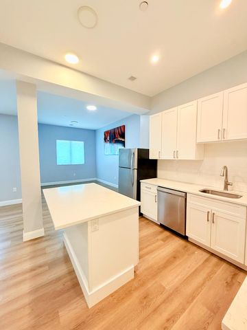 391 Springfield Ave #2C, Berkeley Heights, NJ 07922