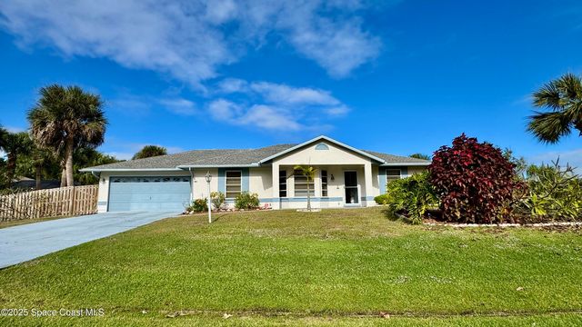 175 Chaloupe Ter, Sebastian, FL 32958