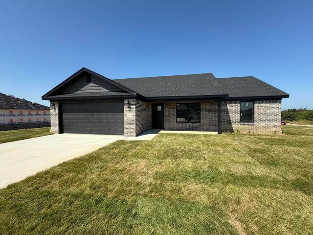 329 Whitley Way, Berea, KY 40403