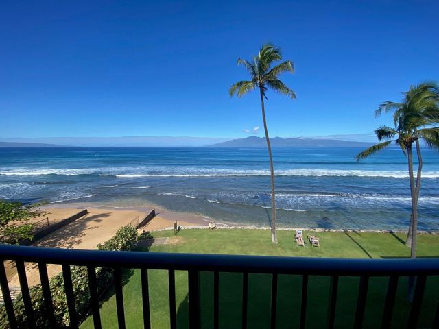 3543 Lower Honoapiilani Rd #L401, Lahaina, HI 96761