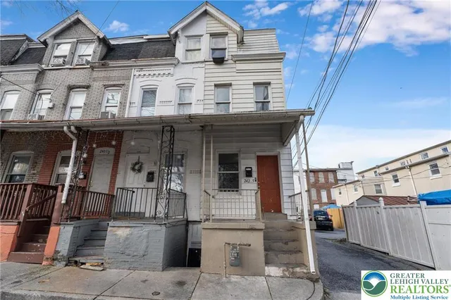 242.5 N  Hall St, Allentown, PA 18102