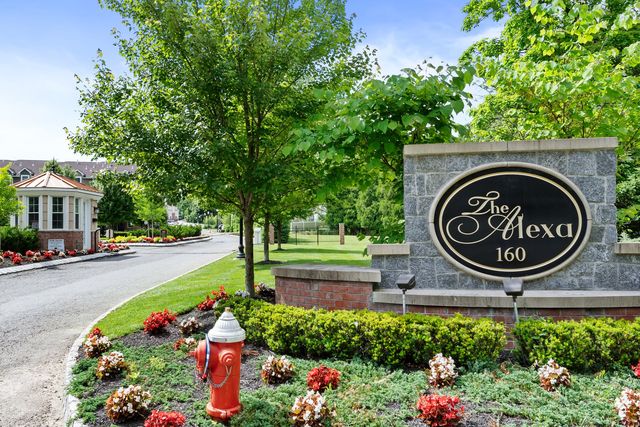 105 Brandon Ct, Montvale, NJ 07645