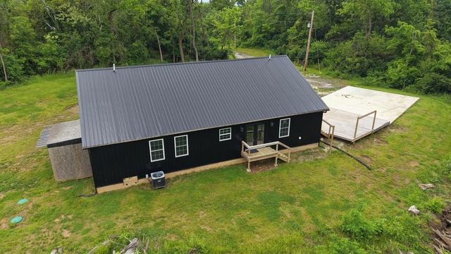 6007 County Road 550, Frankfort, OH 45628