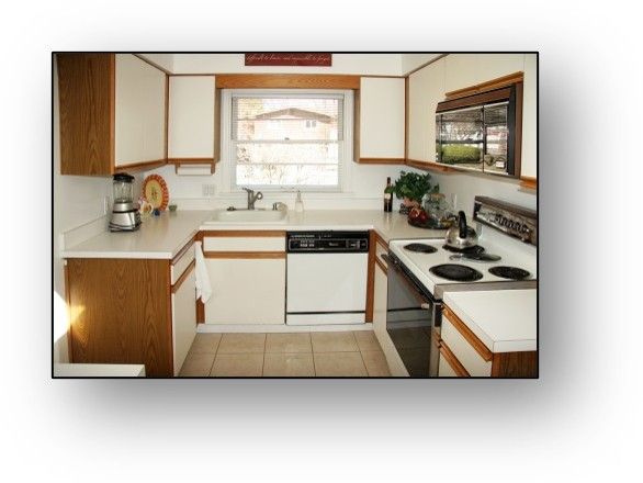 1109 Southlawn Ave, East Lansing, MI 48823