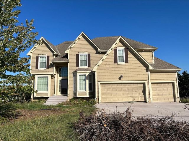 101 SW View High Dr, Lees Summit, MO 64081