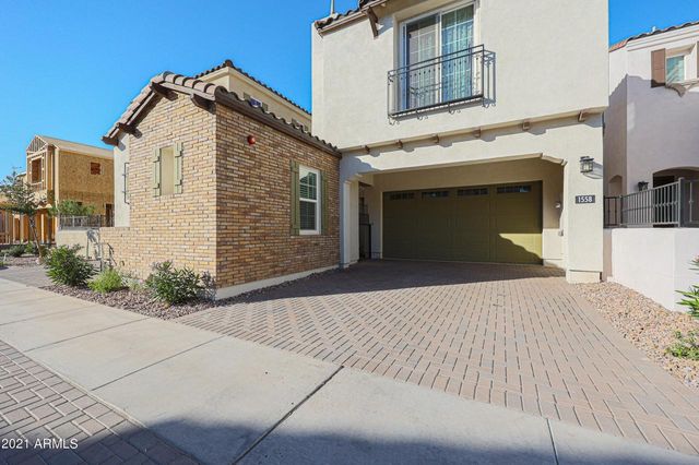 1558 E  Shannon St, Gilbert, AZ 85295