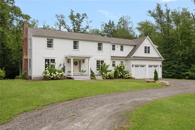 3 Rivet Dr, Lincoln, RI 02865