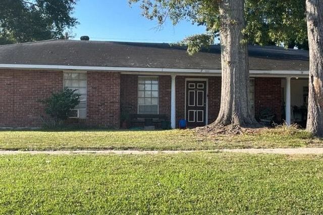 8133 Royalwood Dr, Baton Rouge, LA 70806