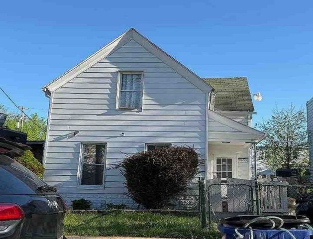 7806 Lawn Ave, Cleveland, OH 44102
