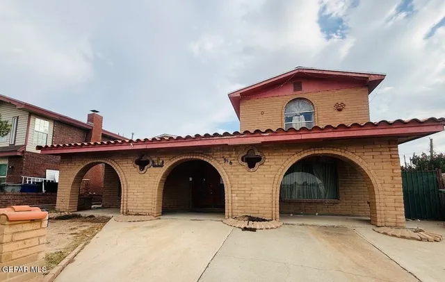 7916 Santa Monica Ct, El Paso, TX 79915