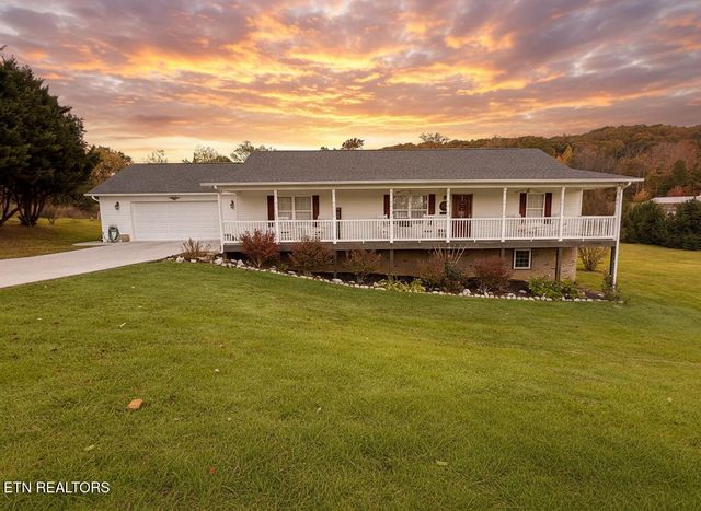 158 Sunny Dale Ln, White Pine, TN 37890