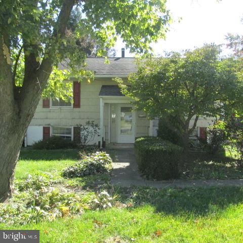 208 Chestnut Rd, West Grove, PA 19390