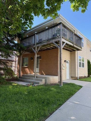 9022 West Tripoli AVENUE, Milwaukee, WI 53228