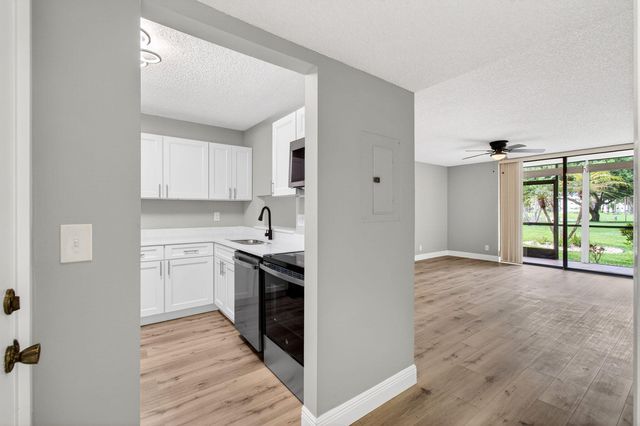 5430 Las Verdes Circle #109, Delray Beach, FL 33484