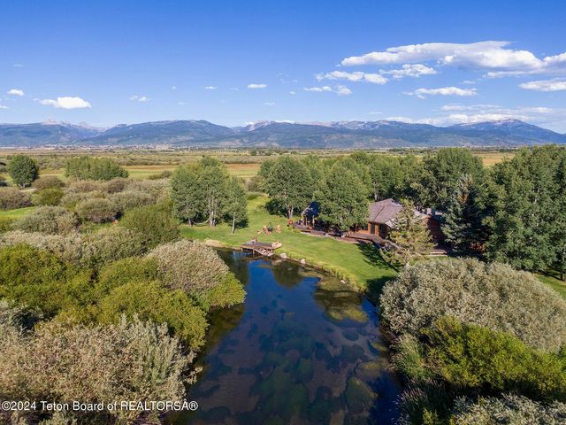 5722 Willowbend Dr, Victor, ID 83455
