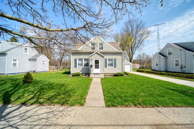 437 Oden Way, Adrian, MI 49221