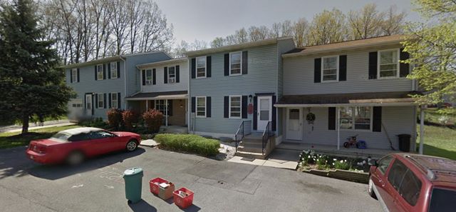 311 Oakwood Ave, State College, PA 16803